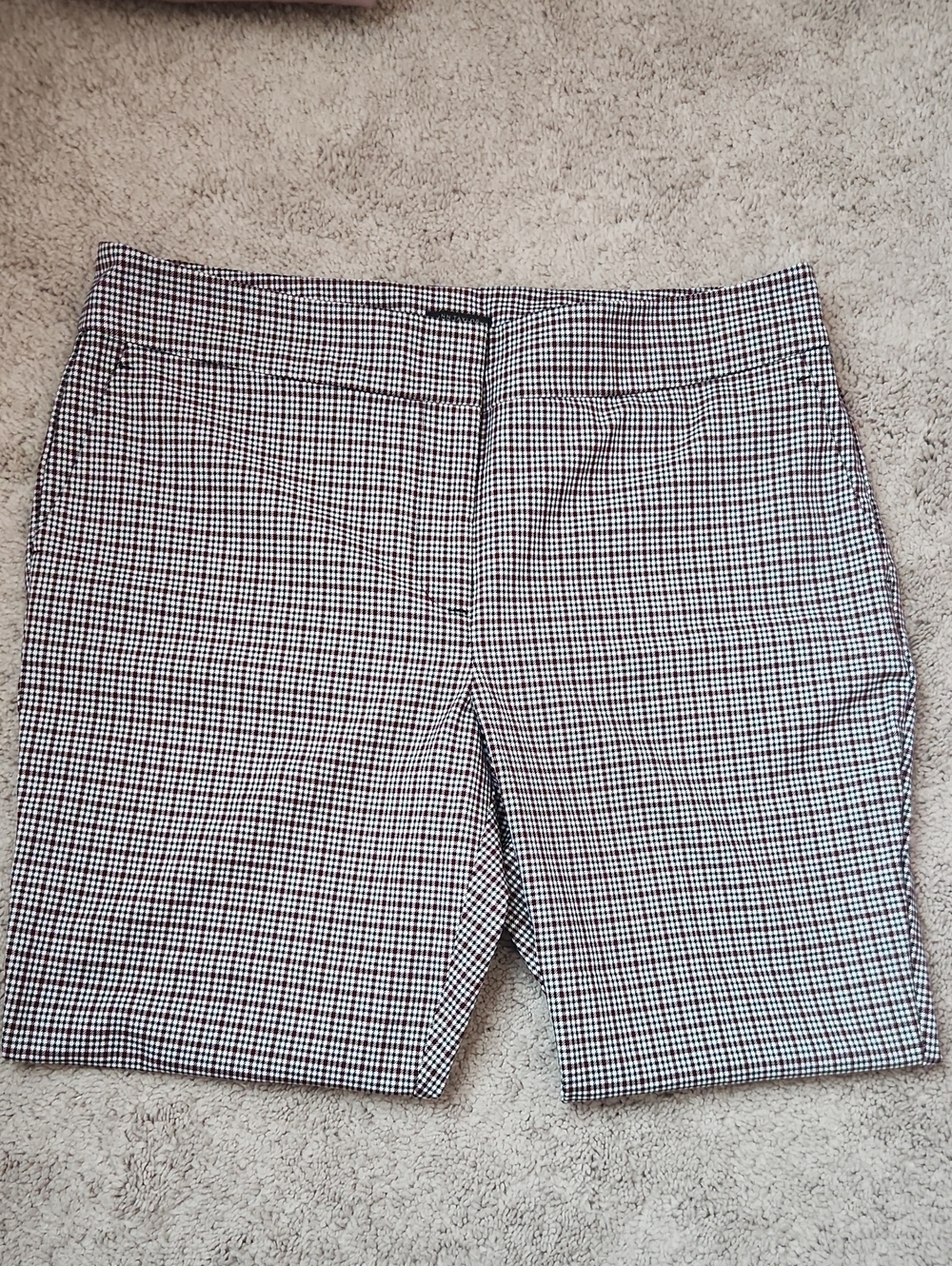 Ann Taylor Factory Burgundy/Black/White Houndstooth Trousers